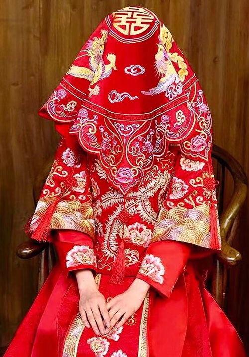 新娘的红盖头视频,新娘的神秘面纱瞬间